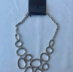 Daisy Fuentes necklace new, silver