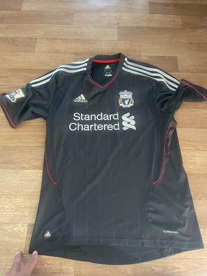 Adidas Liverpool Gerrard Badge Jersey like new, size M