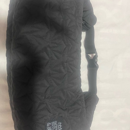 Bleecker & Love Handbag new, black quilted