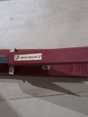 Skreba Skre-Block 12 stapler used, 100+ pages capacity