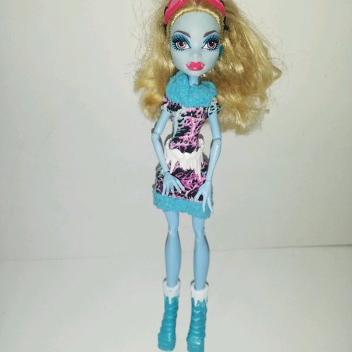 Monster High Abbey Bominable 2013 doll used with minor wear