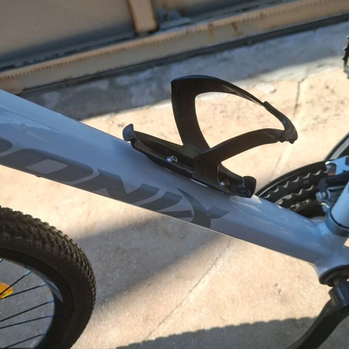 Mountain bike used, aluminum frame, 21 speeds, 26 inch wheels