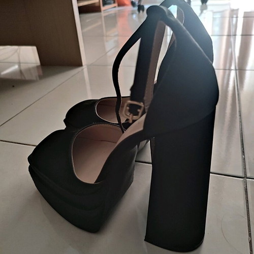 Black satin platform heels with thick high heel like new, size 38
