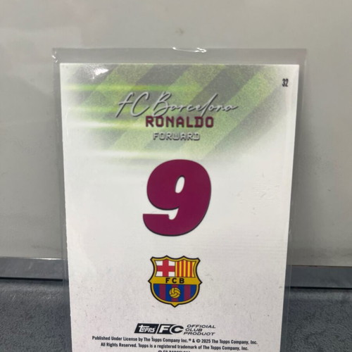 Topps FC Barcelona Team Set 2025 No. 32 Ronaldo like new