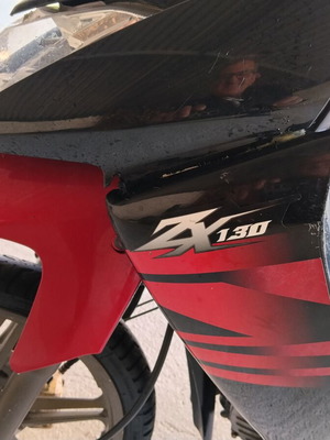 Kawasaki ZX 130 παπί σε κόκκινο, 130 κ.εκ.