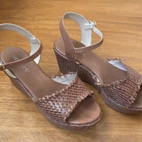 Mosaic sandals used, woven leather, brown, size 40