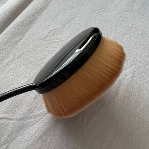 Oval makeup brush new