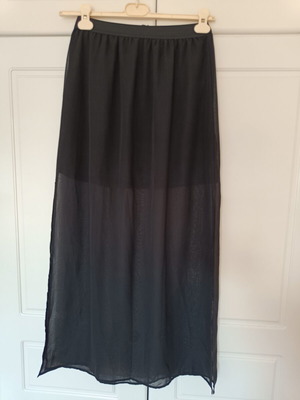 Black semi-sheer skirt with lining H&M like new, size M