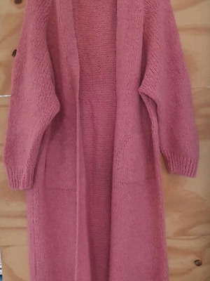 Pink cardigan like new, size One Size