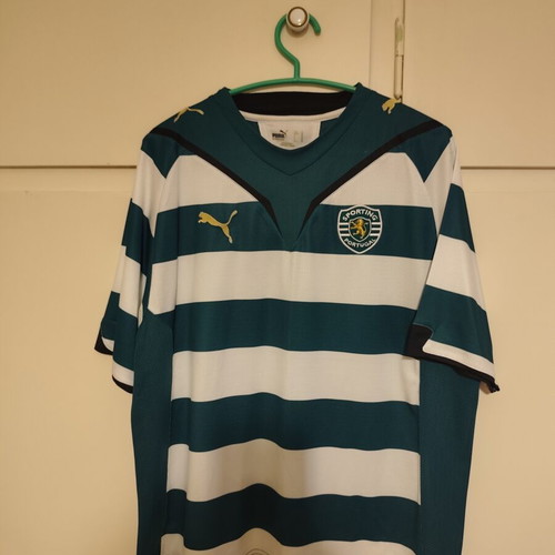 Sporting Lisbon football jersey, size M