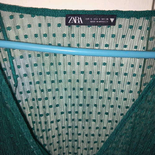 Zara dress like new in emerald color, size small