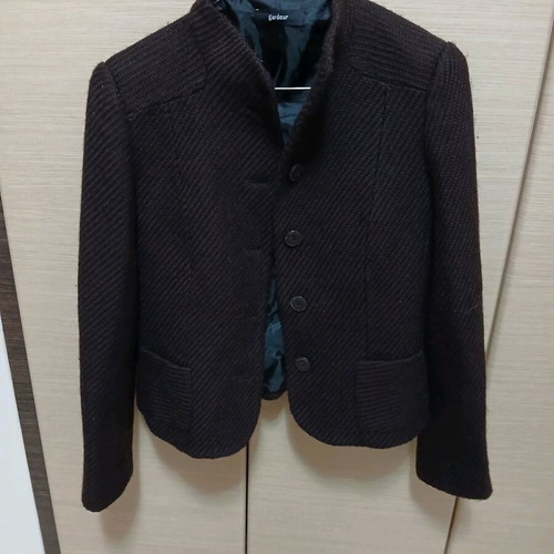 Brown coat-jacket 70% wool, like new, small