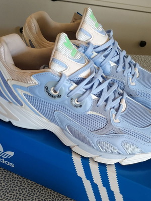Adidas Astir shoes new, size 43 1/3, athletic