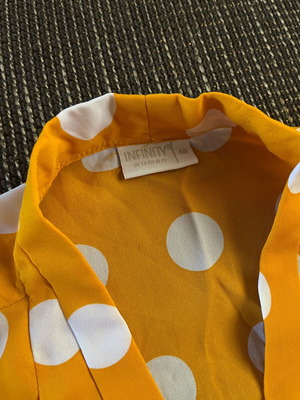 Vintage Infinity yellow blouse with white polka dots like new