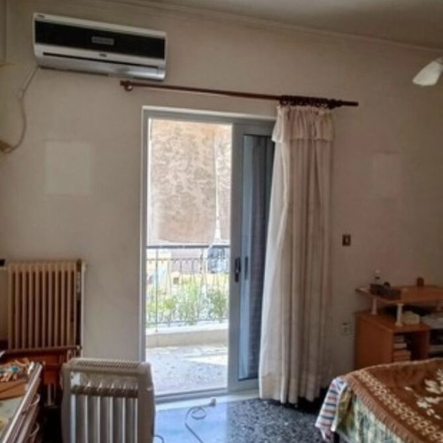 Apartment 70 sqm on 3rd floor in Piraeus with 2 bedrooms and balcony
