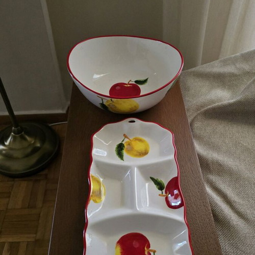 Fruit bowl and nut dish set like new