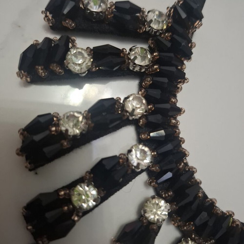 Elegant women's necklace vintage style with strass like new, black