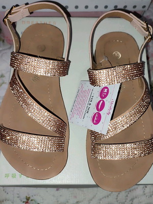 Children's sandals new gold size 30