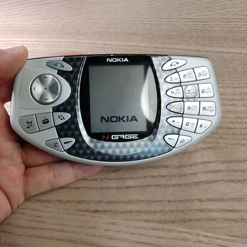 Nokia N-Gage used, powers on then off, no charger or battery
