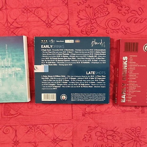 Island double CD set like new, 3 vintage electronic compilations