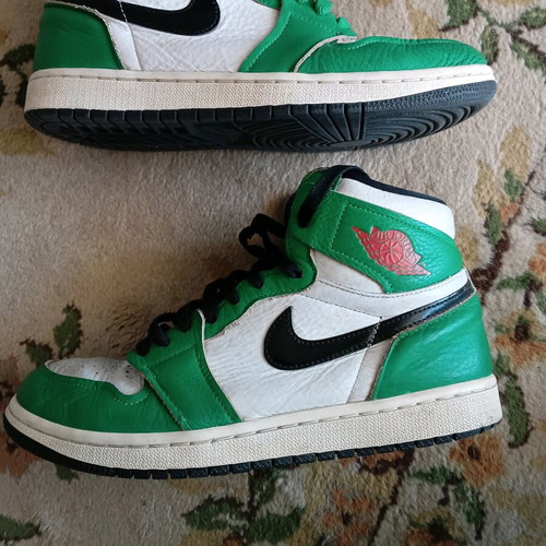 Jordan 1 High Lucky Green sneakers used size 41
