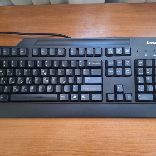 Lenovo SK-8825 Wired Keyboard like new, USB