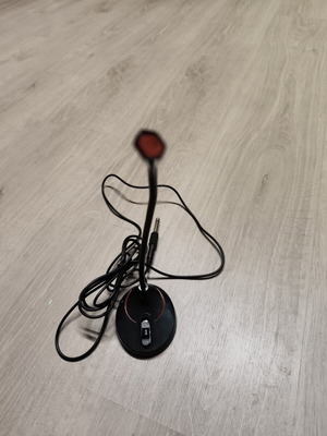 Gooseneck desktop microphone like new with ON/OFF switch and 6.35mm jack