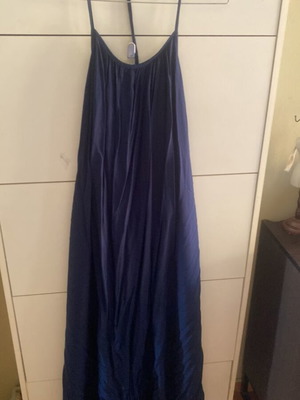 Regalinas dress small blue color with open back and special cord like new