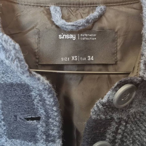 Checked oversized coat new, size XS fits up to XL