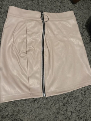 Leather skirt with asymmetrical zipper pink like new