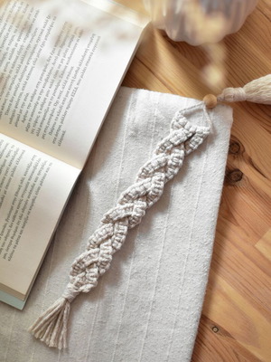Handmade macrame bookmark new