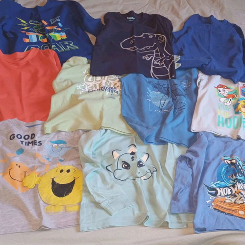 Boys' clothing pack like new, size 98-104, 5 pants, jacket, 10 shirts