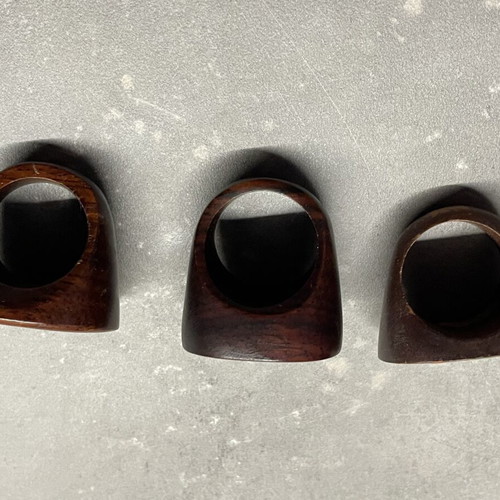 Wooden handmade ring set like new, 3 pieces with engraved flower and iridescent landscape