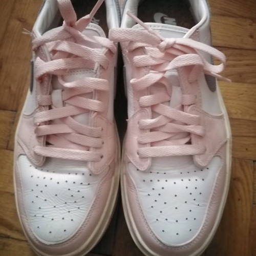 Nike Air leather women's shoes size 40.5 like new, white with pink-gray details