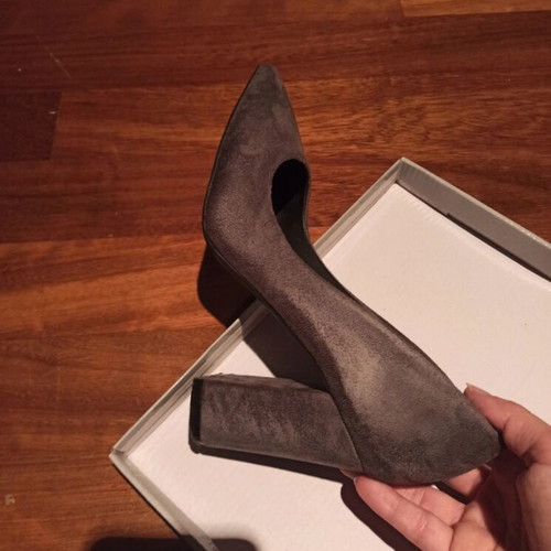 Envie Shoes grey velvet pumps like new, size 37