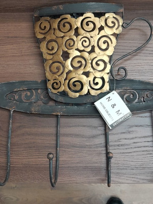 Metal Wall Hook with Cup Design 4 Hooks 30cm x 30cm new