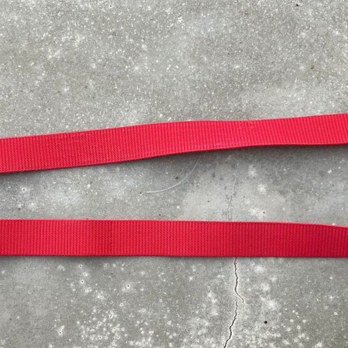 Quiksilver vintage fabric belt 2005 adjustable, bright red