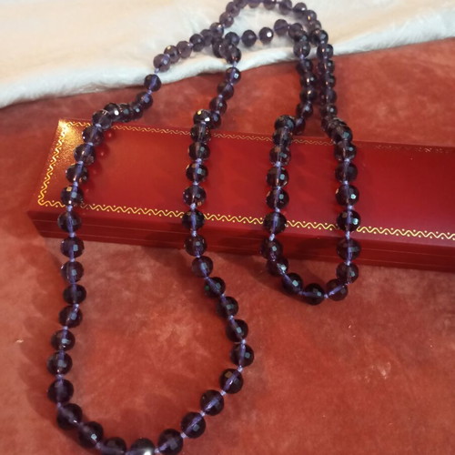 Necklace with Austrian Crystal Beads like new, purple, 63 cm