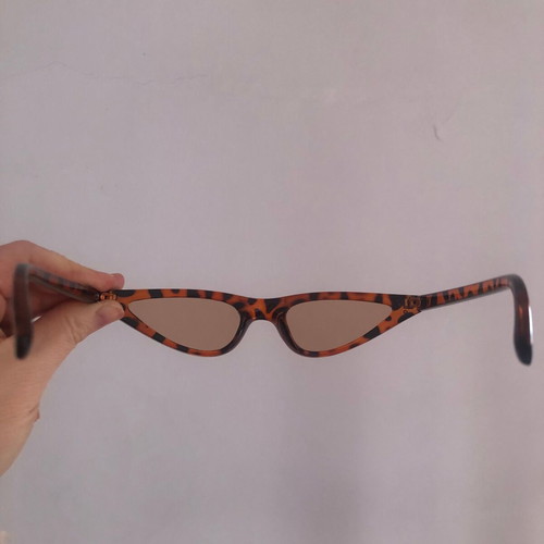 Cat eye sunglasses like new, tortoiseshell with brown lens