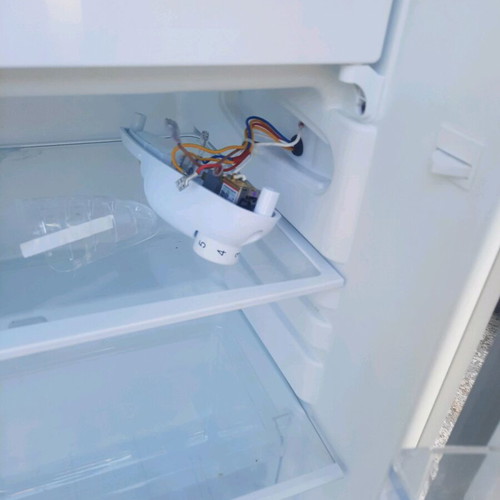 Eskimo refrigerator used, likely needs motor