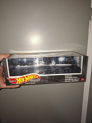 Hot Wheels Premium Exotic Hypercars Diorama new