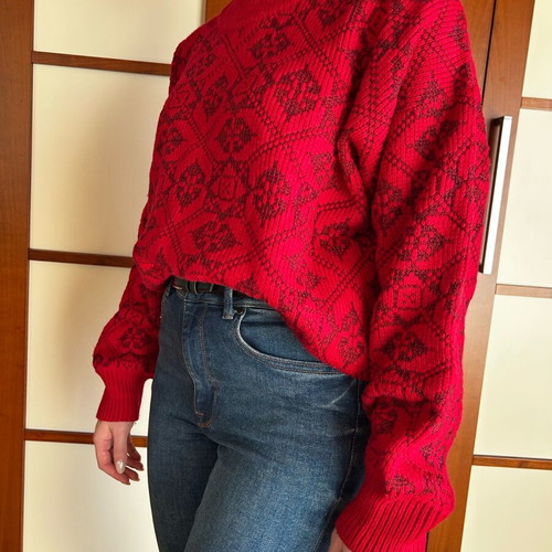 Wool sweater like new, red, soft, made in Greece