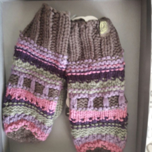 Knitted gloves new, purple and green for women and girls