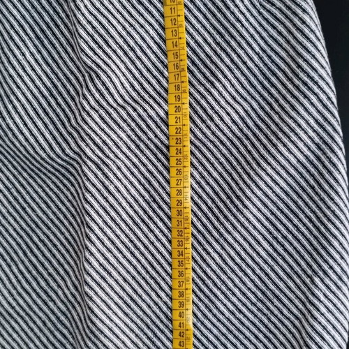 Mini skirt striped black and white like new, size XXS