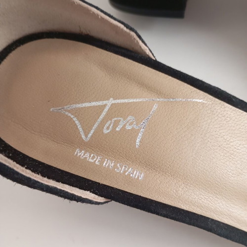 Toral Suede Sandals like new, women's size 38, black