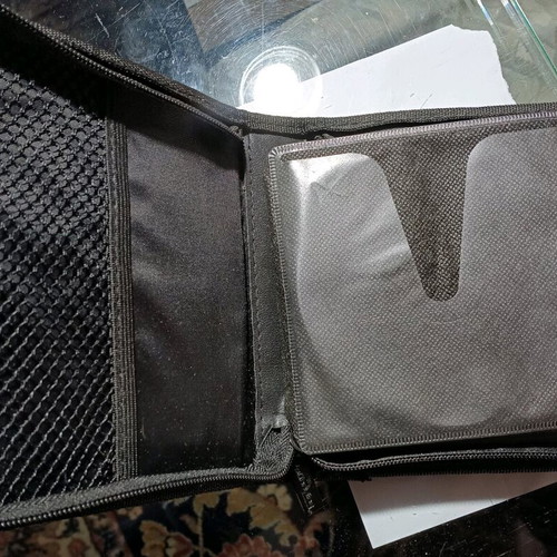 CD case for 24 discs like new, 12 sleeves