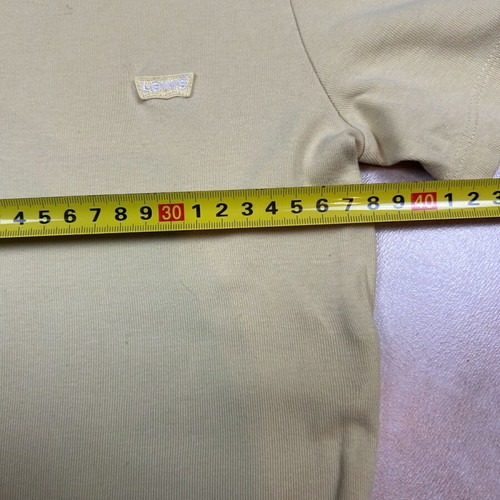 Levi’s yellow women's T-shirt, size XS, classic Batwing logo