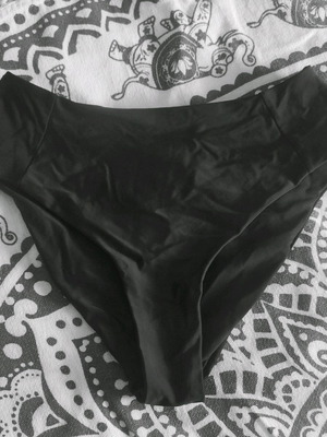 High-waisted bikini slip like new, size medium, black
