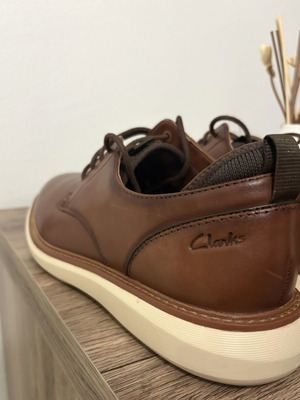 Clarks Brantin Plain men's shoes, size 43, brown leather