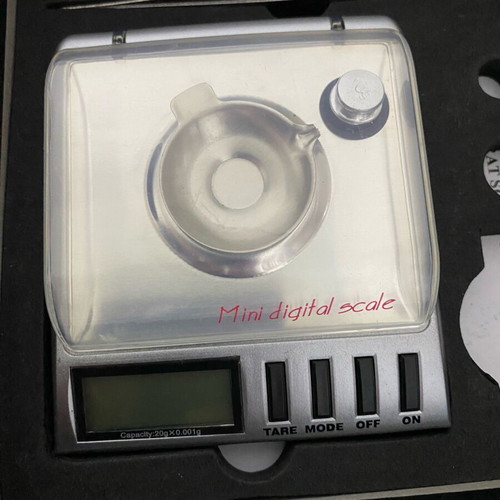 Precision scale like new